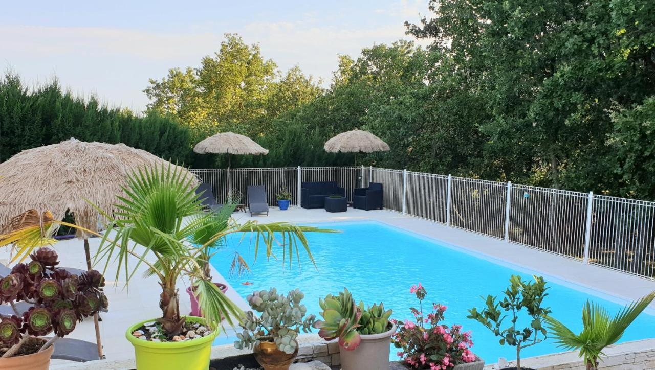 Le Clos Du Grand Chene - Gites 4 Etoiles - Saint-Marcel-d'Ardeche Luaran gambar