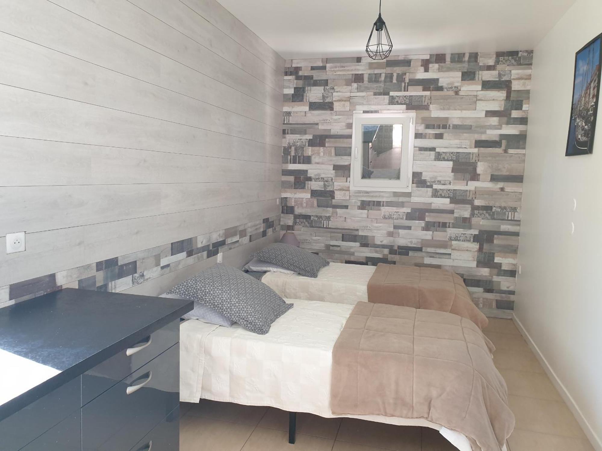 Le Clos Du Grand Chene - Gites 4 Etoiles - Saint-Marcel-d'Ardeche Bilik gambar